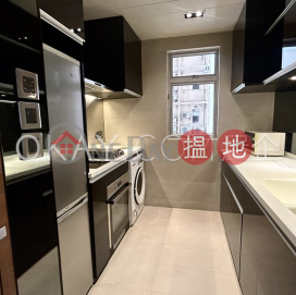 Nicely kept 2 bedroom with parking | For Sale
