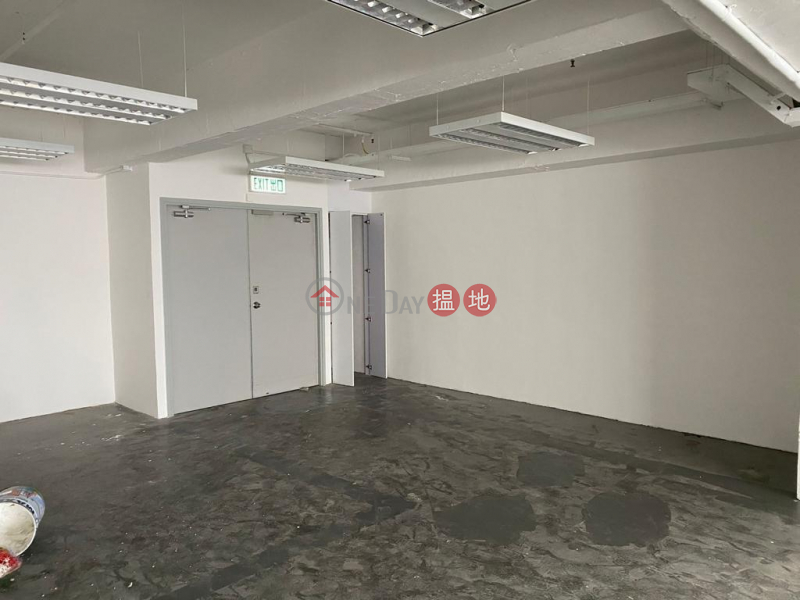HK$ 32,000/ 月永豐工業大廈葵青-永豐工業大廈 齊天花機冷氣 空間實用 有內廁