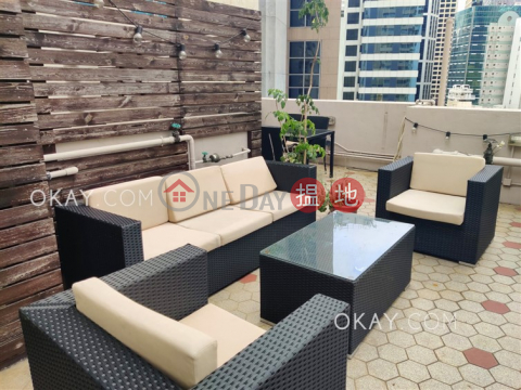 Lovely 1 bedroom on high floor with rooftop | Rental | Mandarin Court 文華閣 _0