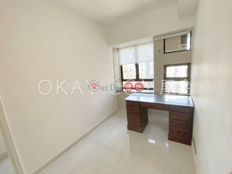Tasteful 2 bedroom with sea views | For Sale | Robinson Heights 樂信臺 Sales Listings