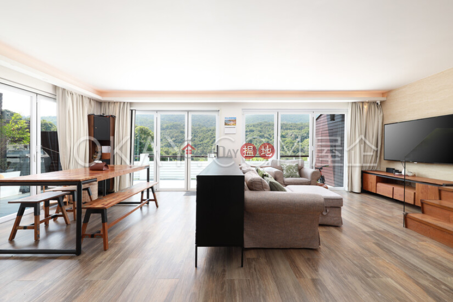 Stylish house with terrace, balcony | For Sale | Mau Po Village 茅莆村 Sales Listings