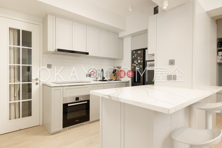 HK$ 35,000/ month, Yue King Building, Wan Chai District Nicely kept 2 bedroom in Wan Chai | Rental
