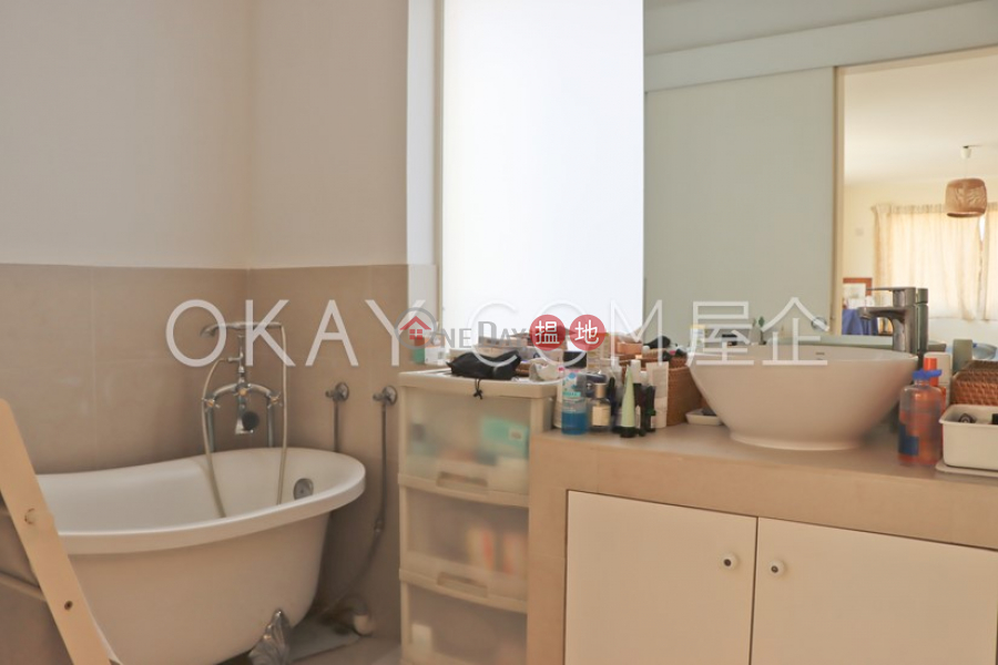 HK$ 39,000/ month Mau Po Village Sai Kung, Luxurious house with rooftop, terrace & balcony | Rental
