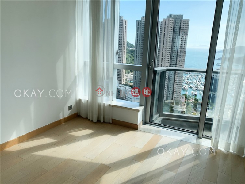 HK$ 36,000/ month Marinella Tower 9 Southern District Unique 1 bedroom on high floor with balcony & parking | Rental
