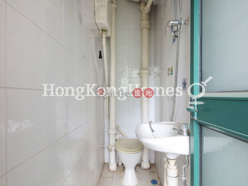 3 Bedroom Family Unit for Rent at Hillsborough Court | Hillsborough Court 曉峰閣 Rental Listings