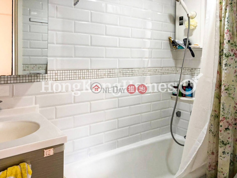 3 Bedroom Family Unit at Unique Villa | For Sale | Unique Villa 友園 Sales Listings