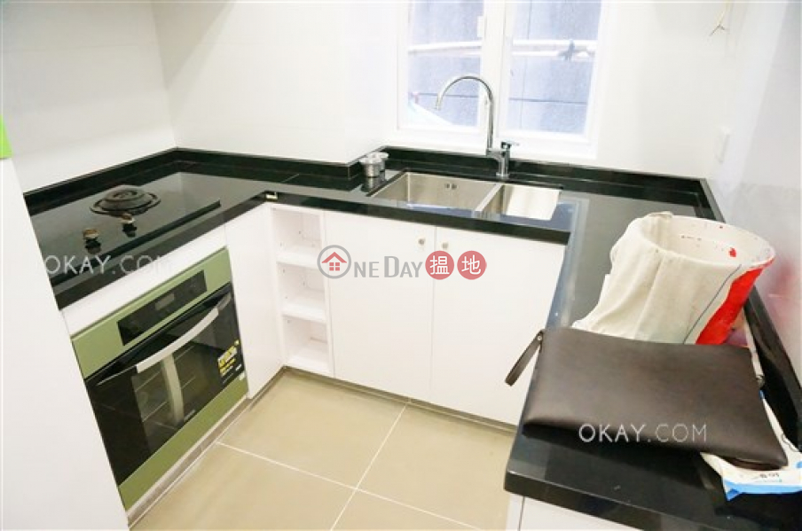Wing Cheong Building | Low, Residential | Sales Listings HK$ 8.5M