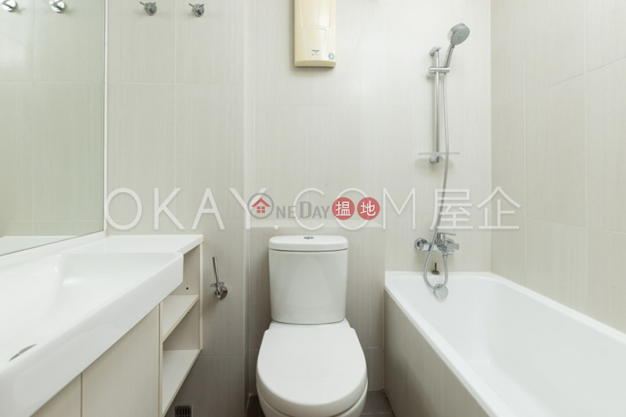 HK$ 23M, Ruby Chalet, Sai Kung, Nicely kept house with rooftop, terrace & balcony | For Sale