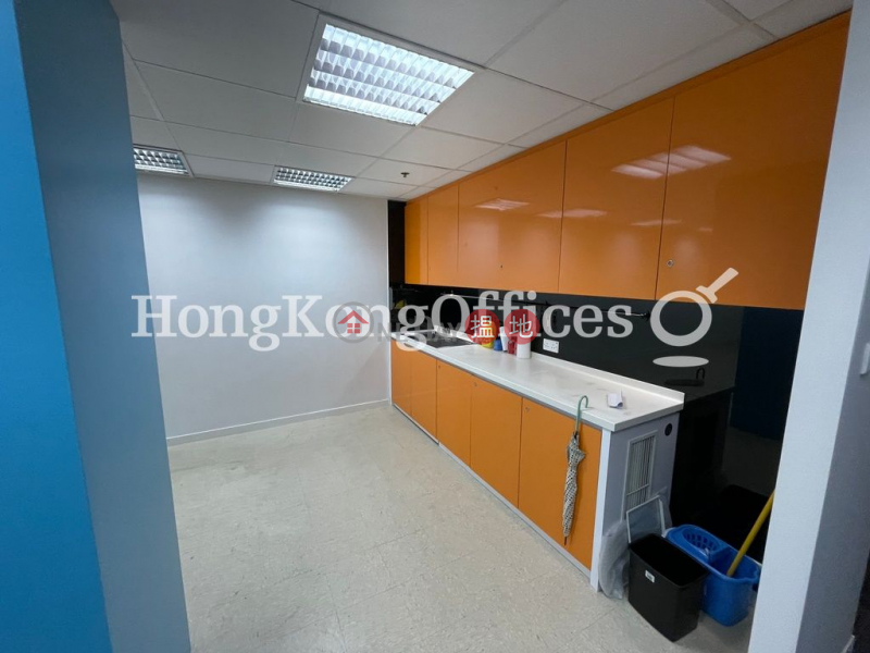 力寶中心中層寫字樓/工商樓盤-出租樓盤-HK$ 135,000/ 月