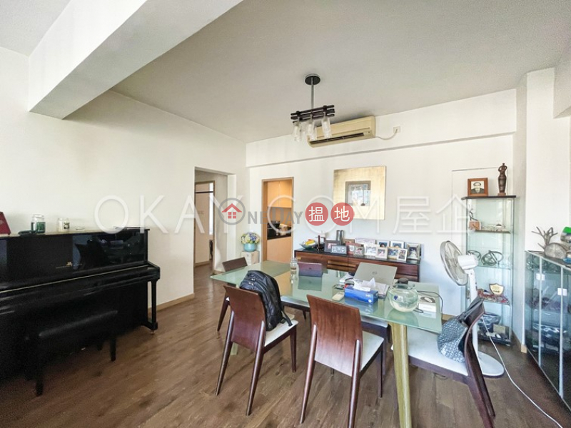 Tasteful 3 bedroom with balcony & parking | For Sale | Monticello 滿峰台 Sales Listings