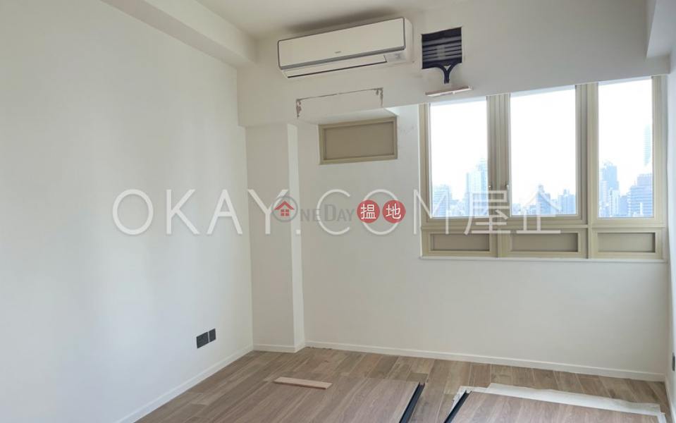 Popular 1 bedroom on high floor | Rental, St. Joan Court 勝宗大廈 Rental Listings | Central District (OKAY-R64730)