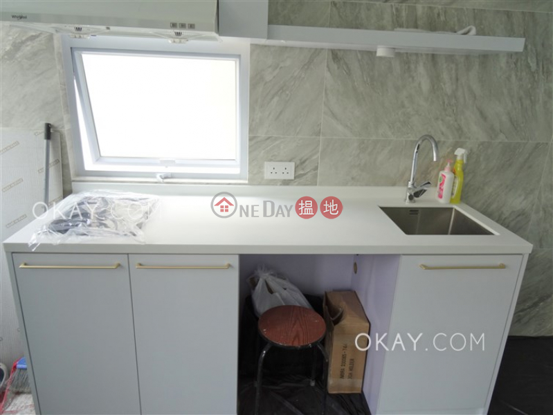 HK$ 25,000/ month, Hung Kei Mansion Central District, Cozy high floor in Central | Rental
