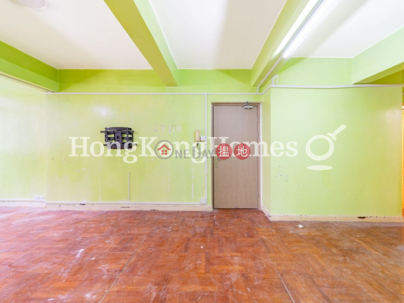 3 Bedroom Family Unit at Kam Kok Mansion | For Sale 84 Kimberley Road | Yau Tsim Mong | Hong Kong, Sales | HK$ 8M
