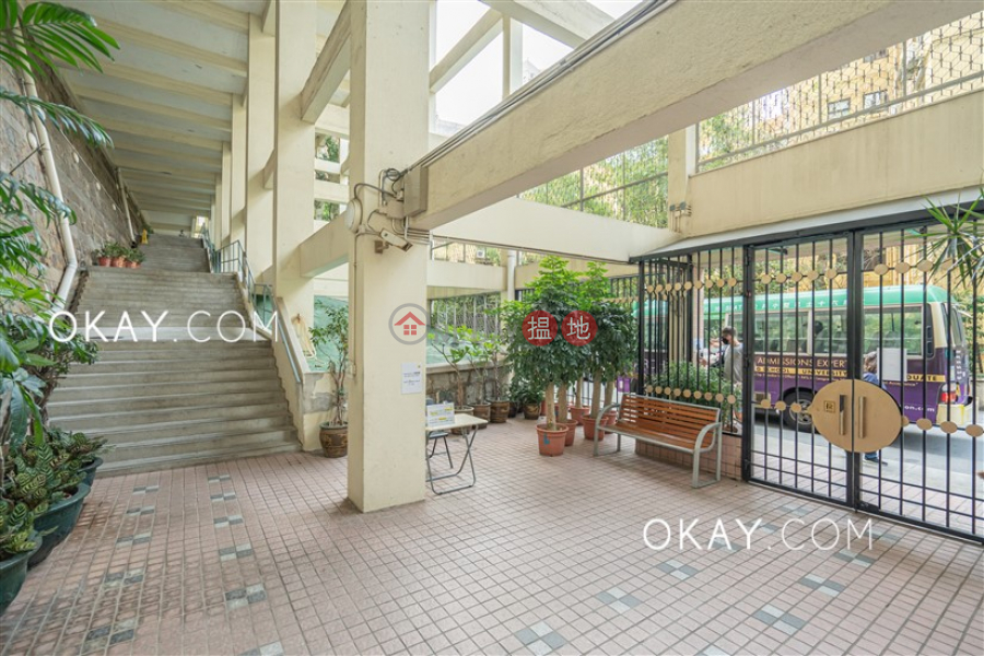 HK$ 39,000/ month, Realty Gardens | Western District Nicely kept 1 bedroom in Mid-levels West | Rental