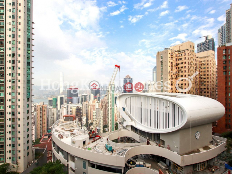 Property Search Hong Kong | OneDay | Residential | Rental Listings | 3 Bedroom Family Unit for Rent at Savoy Court