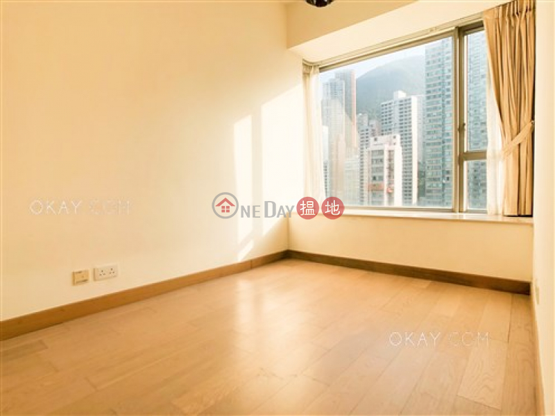 HK$ 33,000/ month Island Crest Tower 2 Western District | Nicely kept 2 bedroom with balcony | Rental