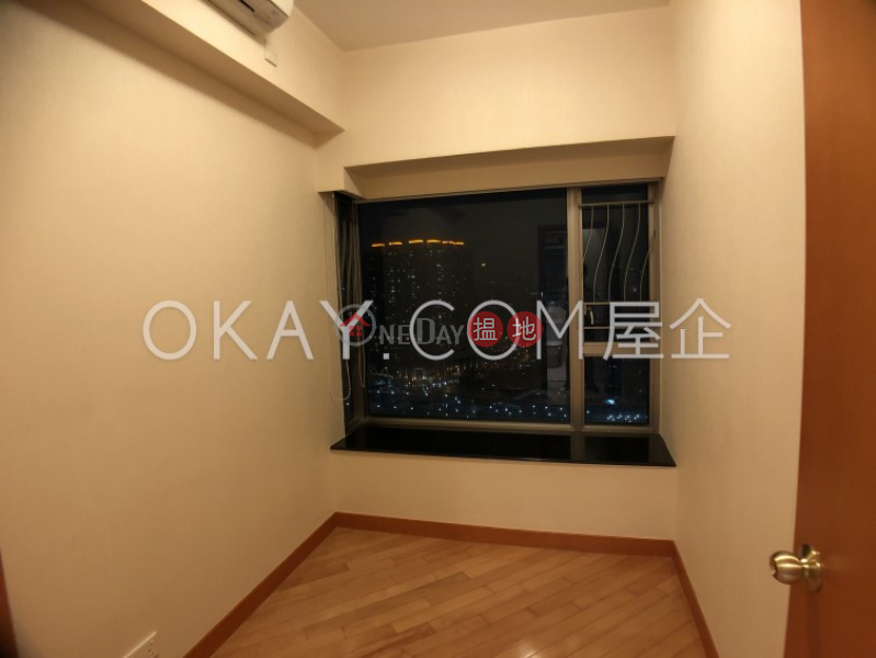 Exquisite 3 bedroom in Kowloon Station | Rental | Sorrento Phase 2 Block 2 擎天半島2期2座 Rental Listings