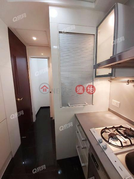 Property Search Hong Kong | OneDay | Residential Rental Listings, Tower 6 One Silversea | 3 bedroom Low Floor Flat for Rent