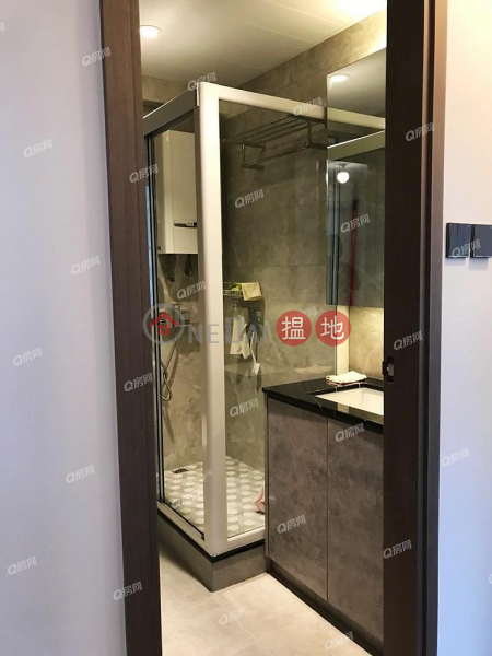 Kam Fung Building | 3 bedroom Mid Floor Flat for Rent, 171 Aberdeen Main Road | Southern District Hong Kong | Rental | HK$ 25,000/ month
