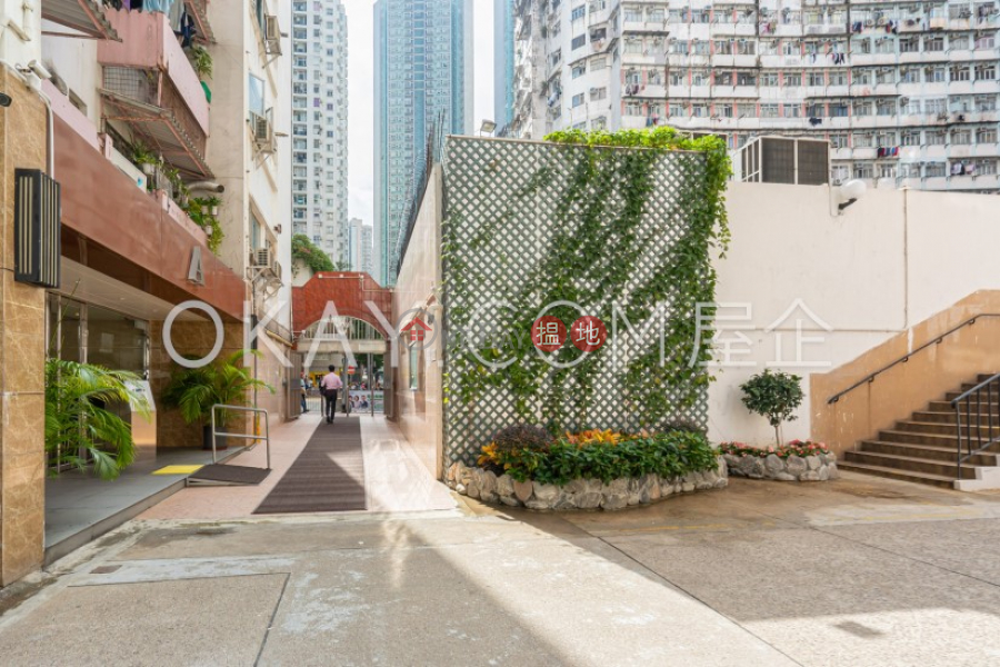 Cozy 3 bedroom in Quarry Bay | Rental, Westlands Gardens Block C 惠安苑C座 Rental Listings | Eastern District (OKAY-R199801)