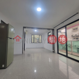 1/f Apt + Balcony Close to SK Town, Lake Court 泰湖閣 | Sai Kung (SK2830)_0