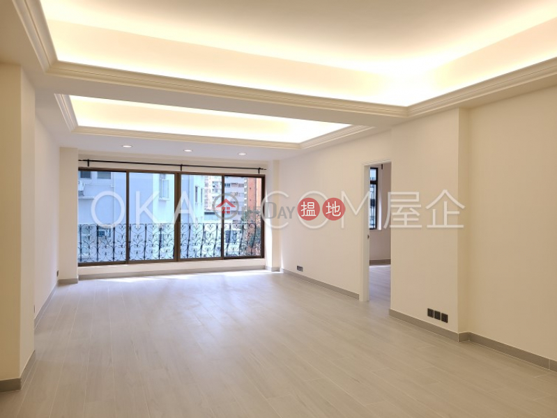 Nicely kept 3 bedroom with parking | Rental | Wah Chi Mansion 華芝大廈 Rental Listings