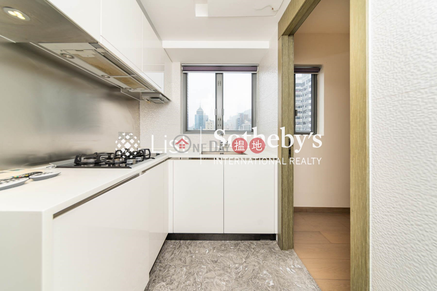 HK$ 47,500/ month Centre Point, Central District Property for Rent at Centre Point with 3 Bedrooms