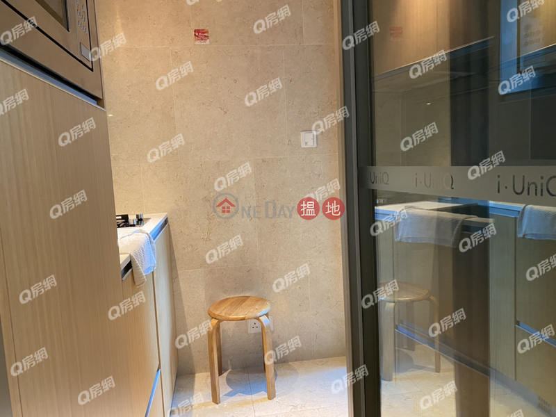 I‧Uniq ResiDence | 1 bedroom Low Floor Flat for Rent, 305 Shau Kei Wan Road | Eastern District Hong Kong | Rental | HK$ 16,000/ month