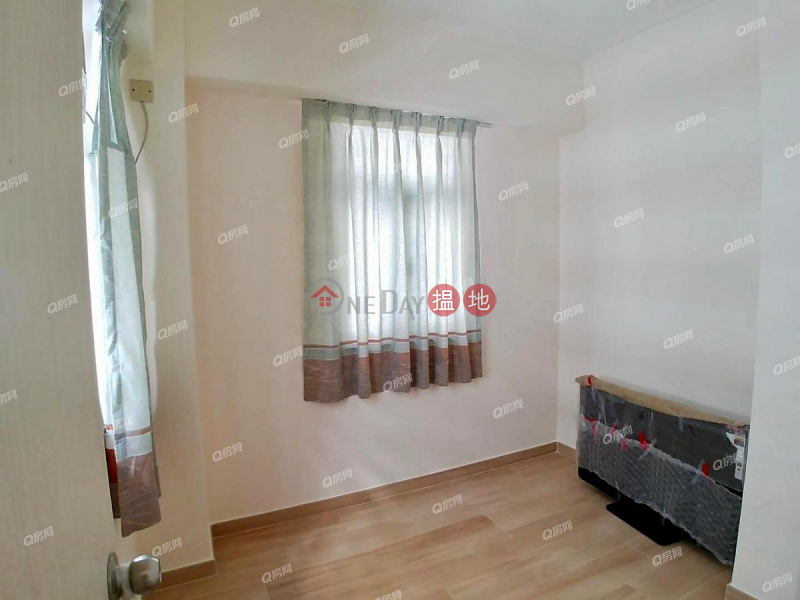 HK$ 16,800/ month, Kin On Building Wan Chai District | Kin On Building | 2 bedroom Mid Floor Flat for Rent