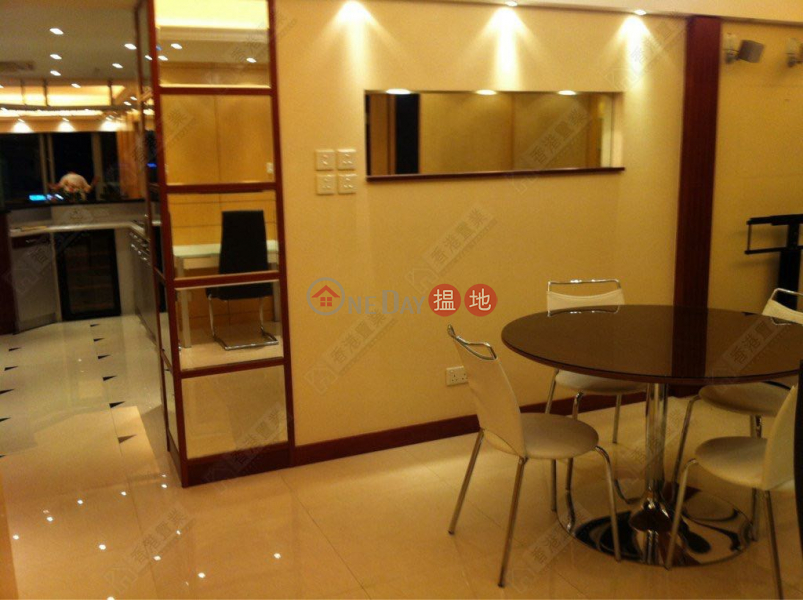 Two-bedroom sea-view unit at The HarbourSide 188 Canton Road | Yau Tsim Mong, Hong Kong | Sales | HK$ 68.5M