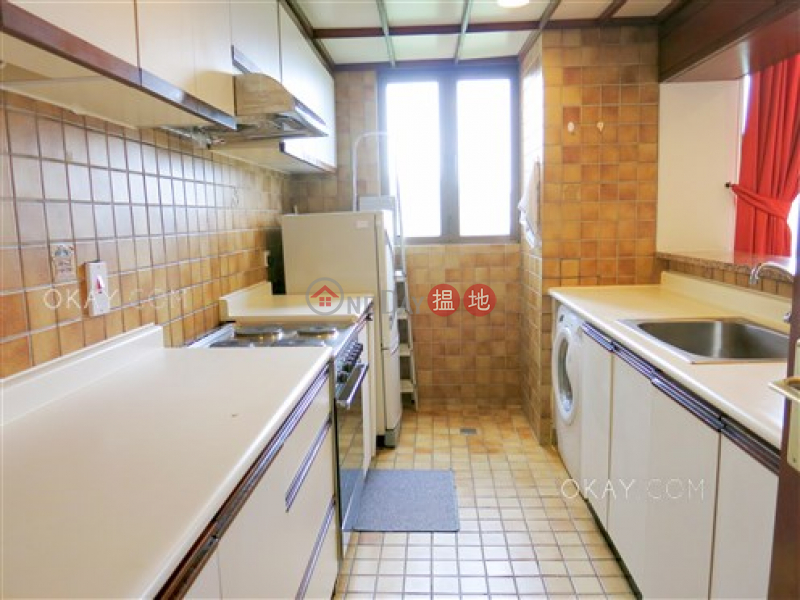 Stylish 2 bedroom with parking | For Sale, 88 Tai Tam Reservoir Road | Southern District, Hong Kong Sales HK$ 42M