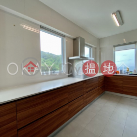 Rare 3 bedroom on high floor with rooftop & parking | Rental | Y. Y. Mansions block A-D 裕仁大廈A-D座 _0