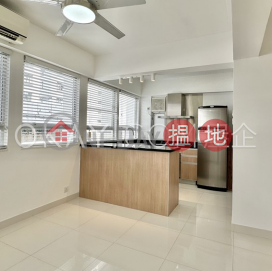 Stylish 3 bedroom with balcony | Rental, Great George Building 華登大廈 | Wan Chai District (OKAY-R67092)_0