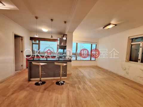 Luxurious 3 bedroom with balcony | For Sale | Formwell Garden 豐和苑 _0
