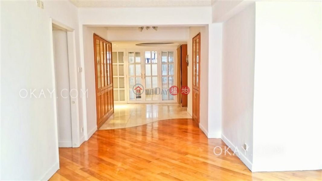 Property Search Hong Kong | OneDay | Residential Sales Listings | Nicely kept 3 bedroom in Mid-levels West | For Sale