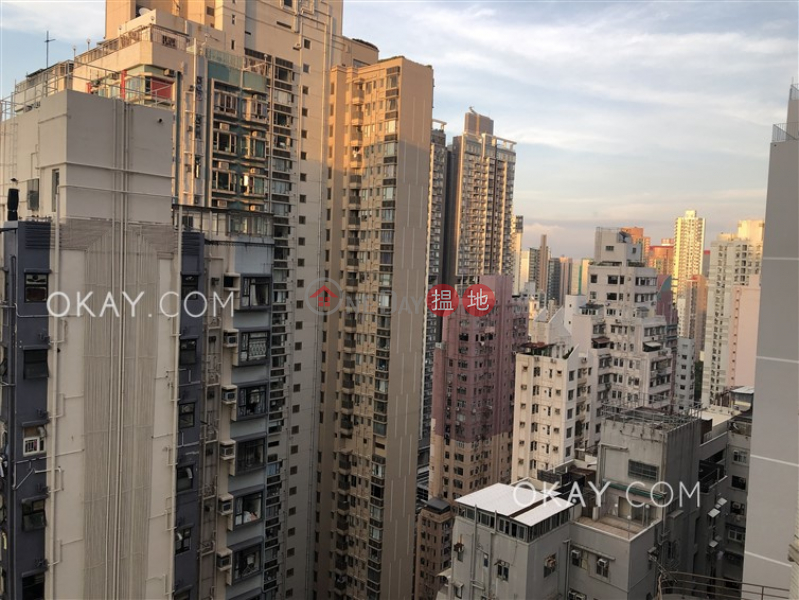 HK$ 25,500/ month | King\'s Hill Western District | Cozy 1 bedroom with balcony | Rental