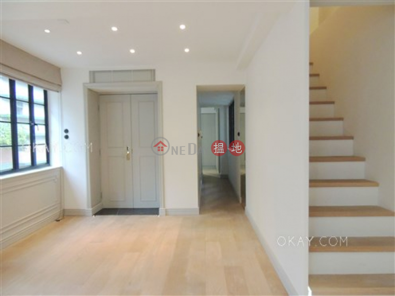 Property Search Hong Kong | OneDay | Residential Rental Listings Stylish 2 bedroom in Sheung Wan | Rental