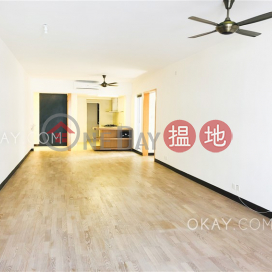 Beautiful 3 bedroom with parking | For Sale | 9 Broom Road 蟠龍道9號 _0