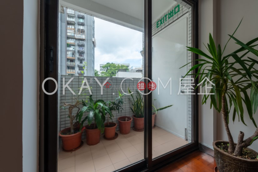 Lovely 3 bedroom with balcony & parking | Rental | Royal Court 騰黃閣 Rental Listings