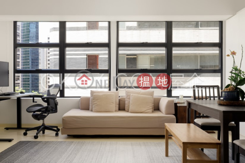 Tasteful 1 bedroom with rooftop | Rental, 122 Hollywood Road 荷李活道122號 | Central District (OKAY-R287408)_0