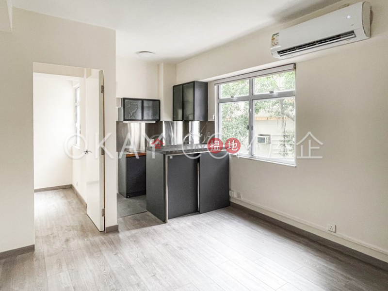 Intimate 1 bedroom in Sai Ying Pun | Rental | Manifold Court 萬林閣 Rental Listings