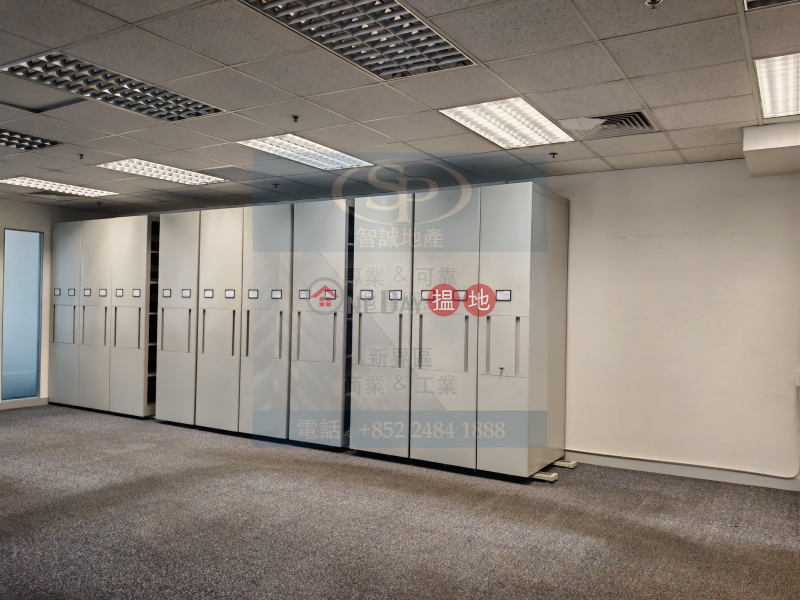 Kwai Chung Ever Gain: Sea View Office With Carpet And Fitted Partitions | Ever Gain Plaza Tower 1 永得利廣場座 1座 Rental Listings