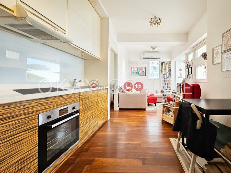 Charming 1 bed on high floor with sea views & rooftop | Rental | Grand Fortune Mansion 裕福大廈 Rental Listings