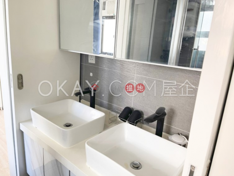 Property Search Hong Kong | OneDay | Residential, Rental Listings Practical 2 bedroom in Central | Rental