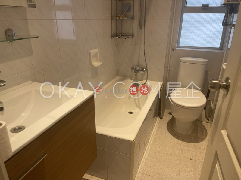 HK$ 29,000/ month Kam Fai Mansion, Central District Charming 2 bedroom in Mid-levels Central | Rental