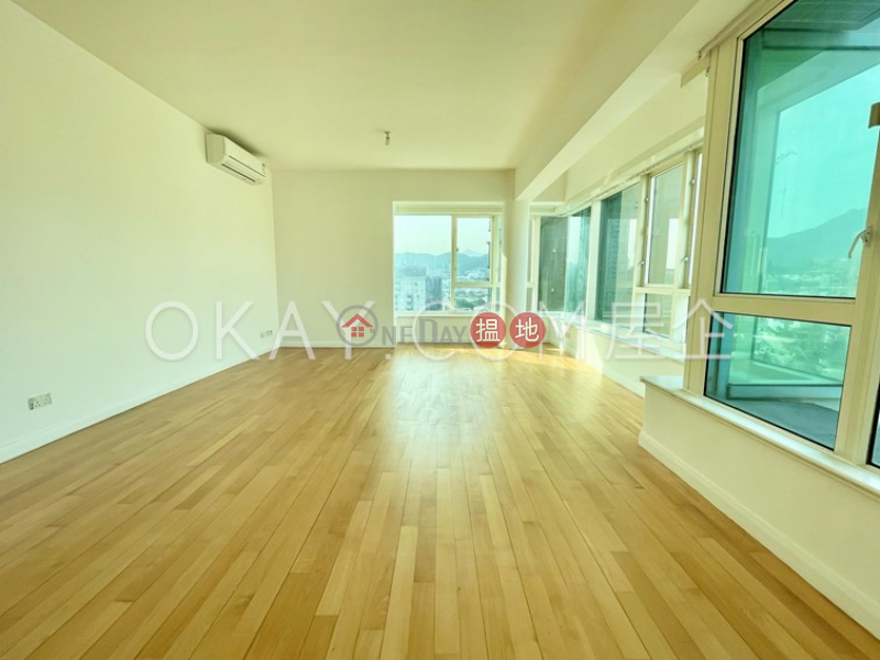 HK$ 45,000/ month | St. George Apartments | Yau Tsim Mong, Charming 3 bedroom with parking | Rental