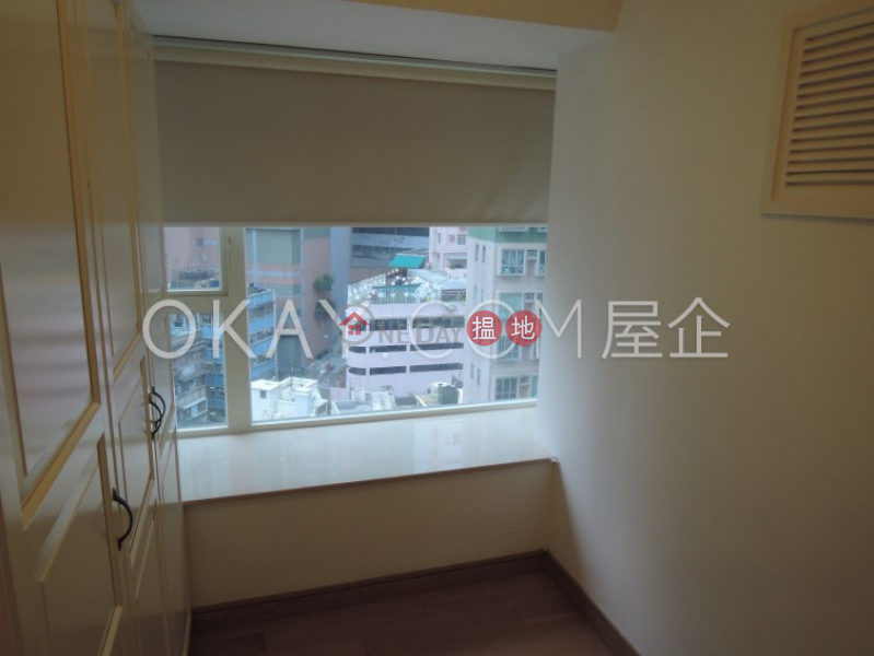 Lovely 2 bedroom on high floor with balcony | For Sale | Centrestage 聚賢居 Sales Listings