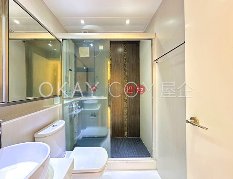 HK$ 47,000/ month Elegant Terrace Tower 2 Western District Lovely 3 bedroom with balcony & parking | Rental