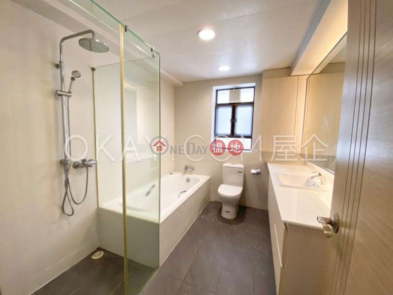 HK$ 81,000/ 月|寶城大廈西區4房2廁,實用率高,連車位,露台《寶城大廈出租單位》