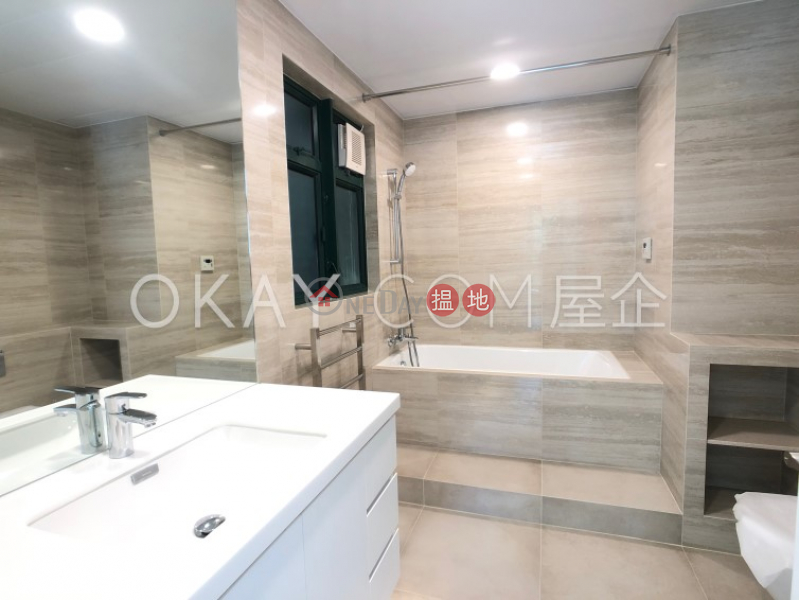 Rare 3 bedroom with parking | For Sale, South Bay Palace Tower 2 南灣御苑 2座 Sales Listings | Southern District (OKAY-S10012)